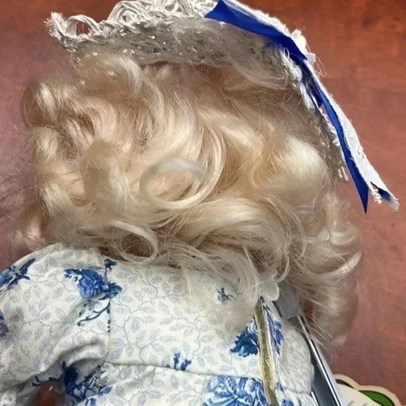 Precious moment baby doll - Picture 5 of 16